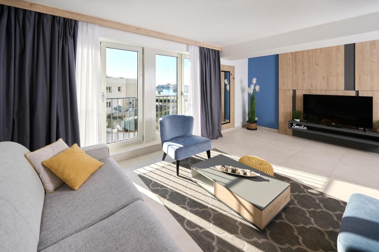 Vita Mirabilis Suite Umag Exterior photo