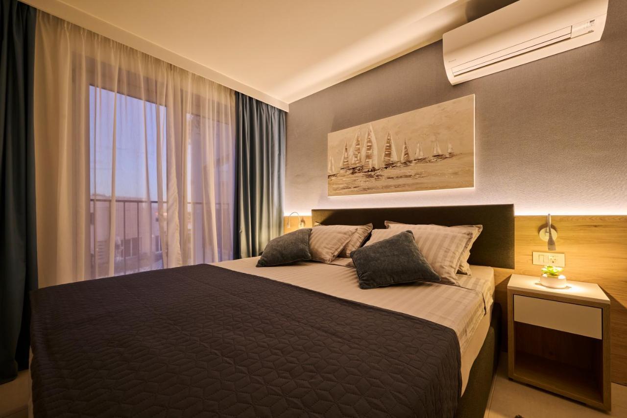 Vita Mirabilis Suite Umag Exterior photo