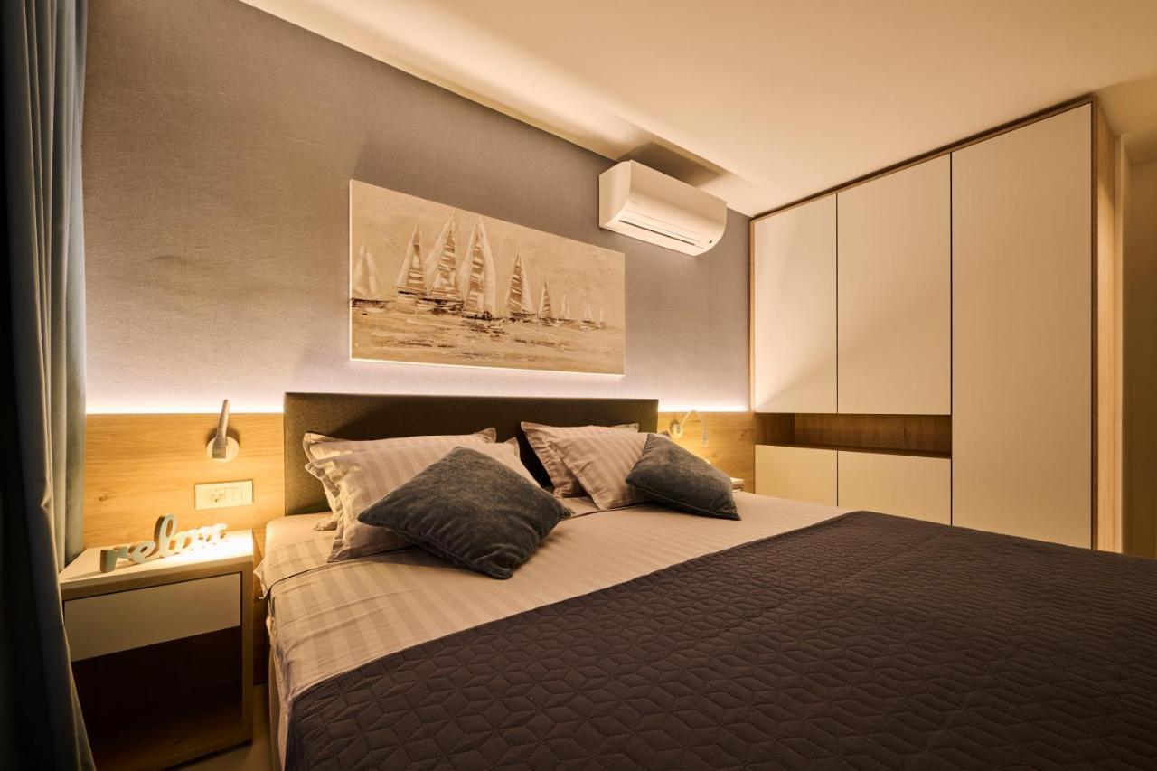 Vita Mirabilis Suite Umag Exterior photo